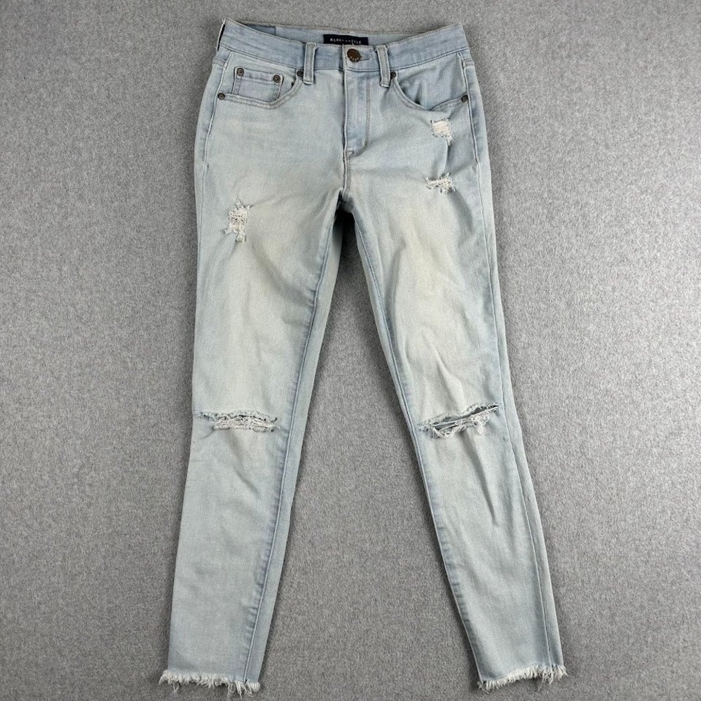 Aeropostale Womens Jeans Light Wash High Waisted Distressed Skinny Frayed Size 4